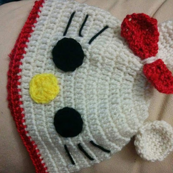 Hello Kitty Beanie - Picture 2 of 4